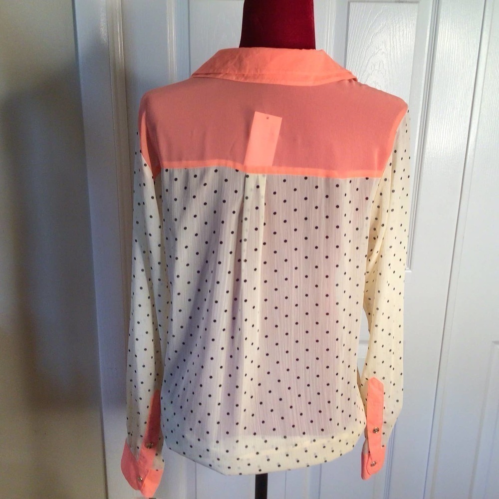 NWT Democracy Polka Dot Blouse/Shirt sz Medium *GORGEOUS* - Picture 2 of 6